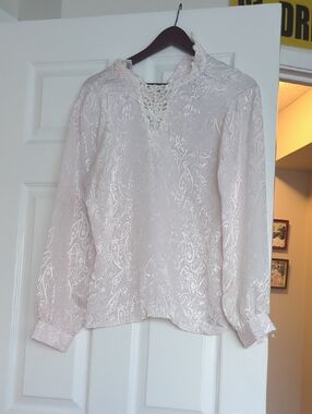 HP Pale Pink Lace-Trim Long Sleeve Blouse